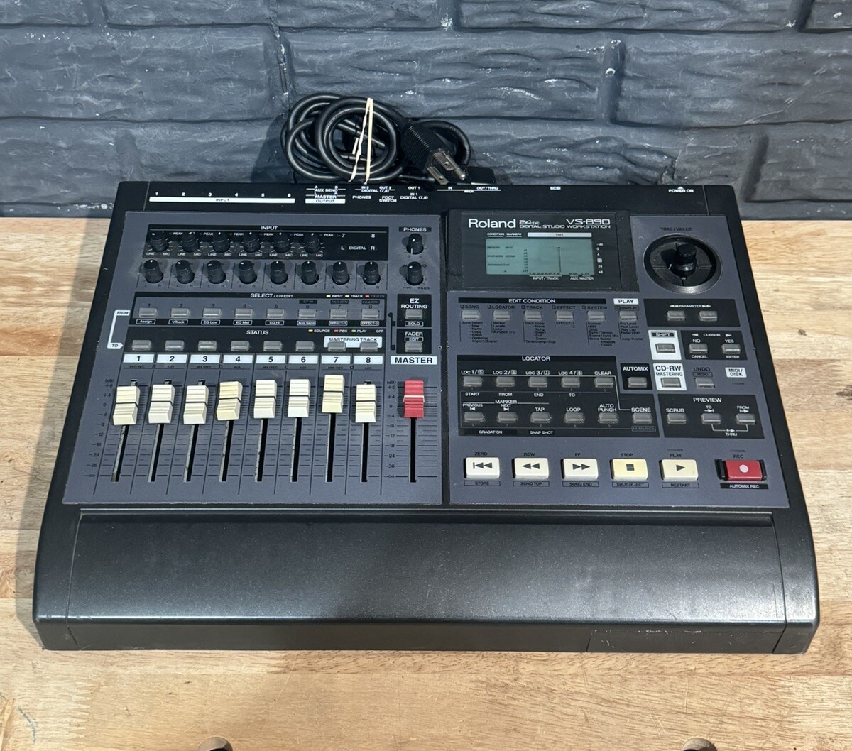 Roland VS-890 24-bit Digital Studio Workstation With Power Cord