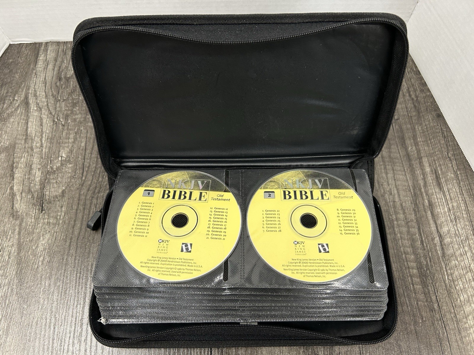 Old & New Testaments NKJV BIBLE Audio CD Hendrickson 2000 Complete Carrying Case
