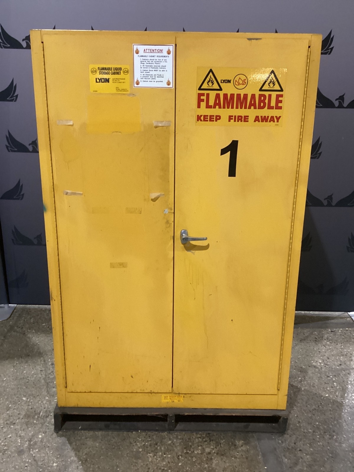 LYON 5444 Flammable Safety Cabinet 45 Gal USED