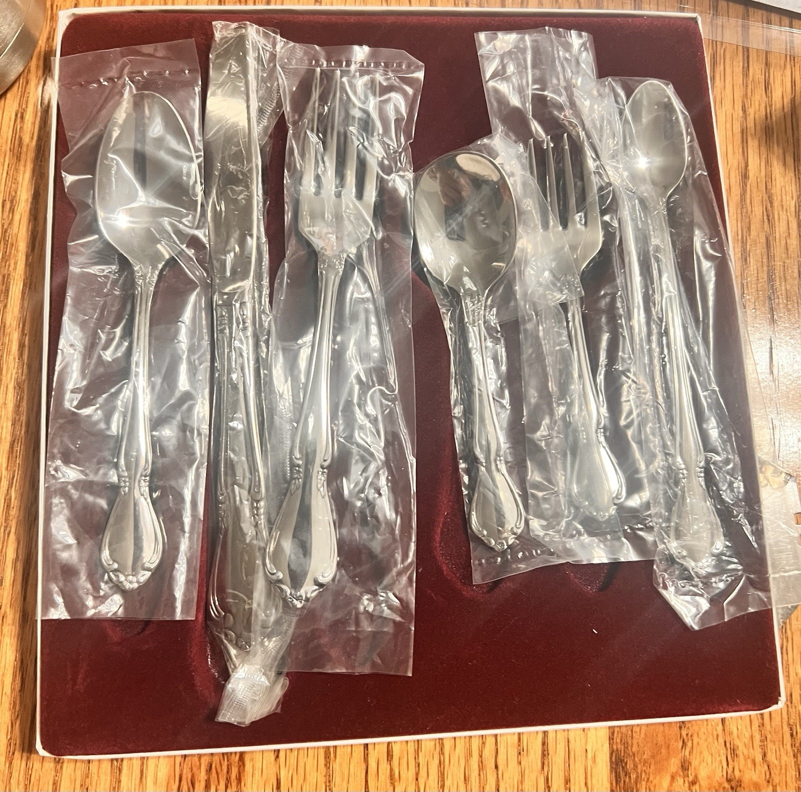 Oneida 3615 Chateau 6 Piece Child’s Progress Flatware Set