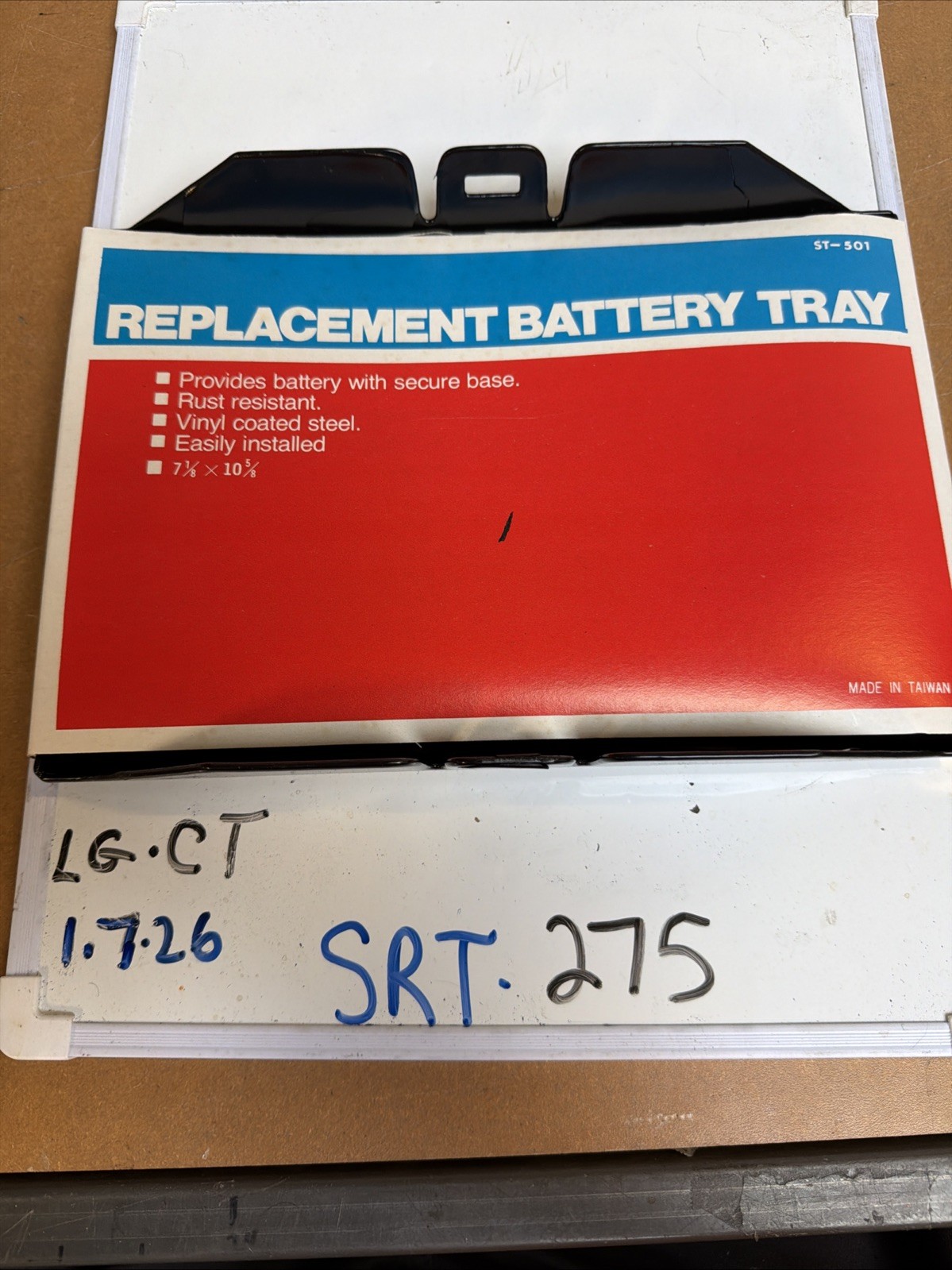 Replacement Battery Tray ST-501 (7 ¹/⁸ X 10 ⁵/⁸) Rubber Coated Steel, NOS OEM