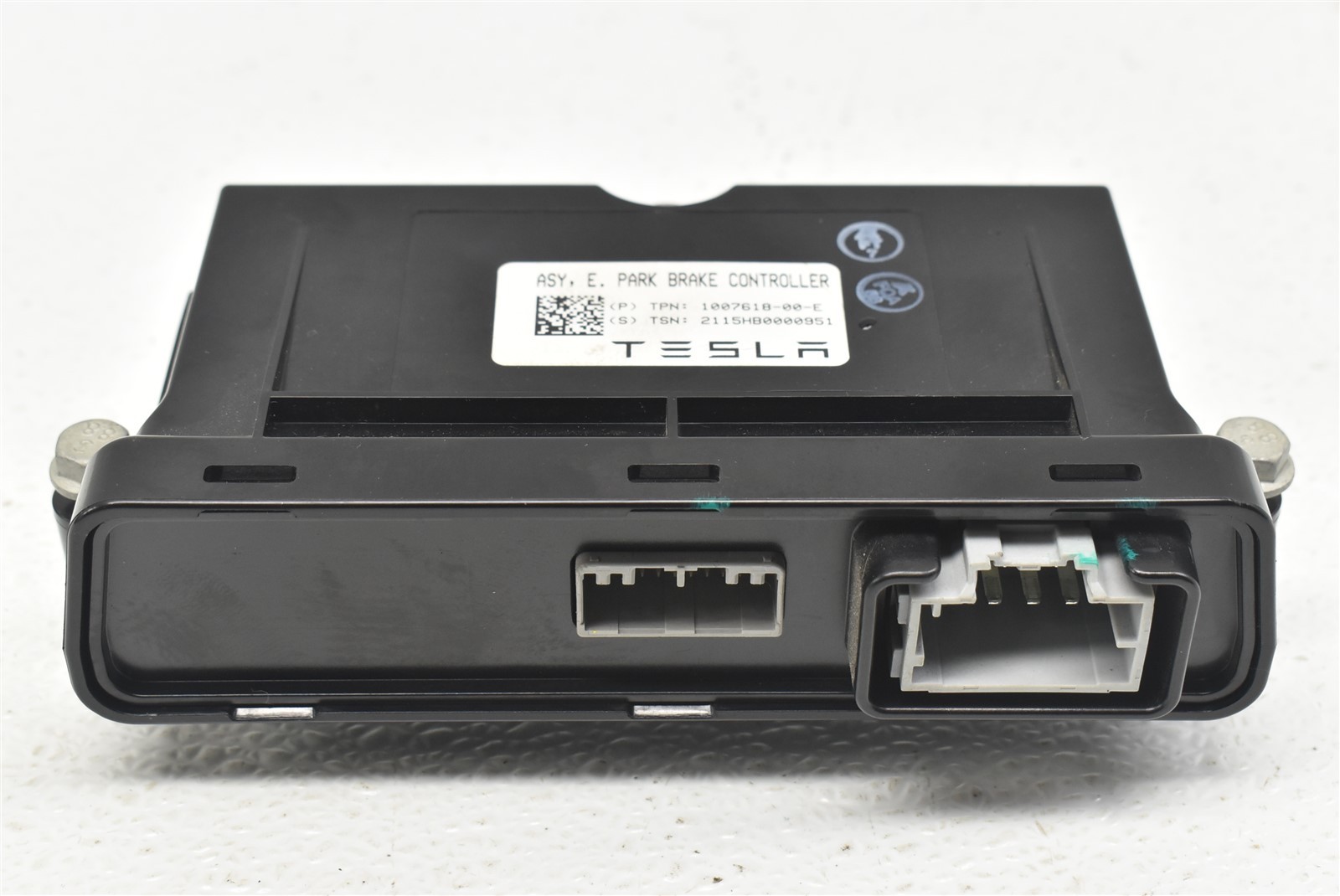 2012-2019 Tesla Model S Park Brake Controller 1007618-00-E 12-19
