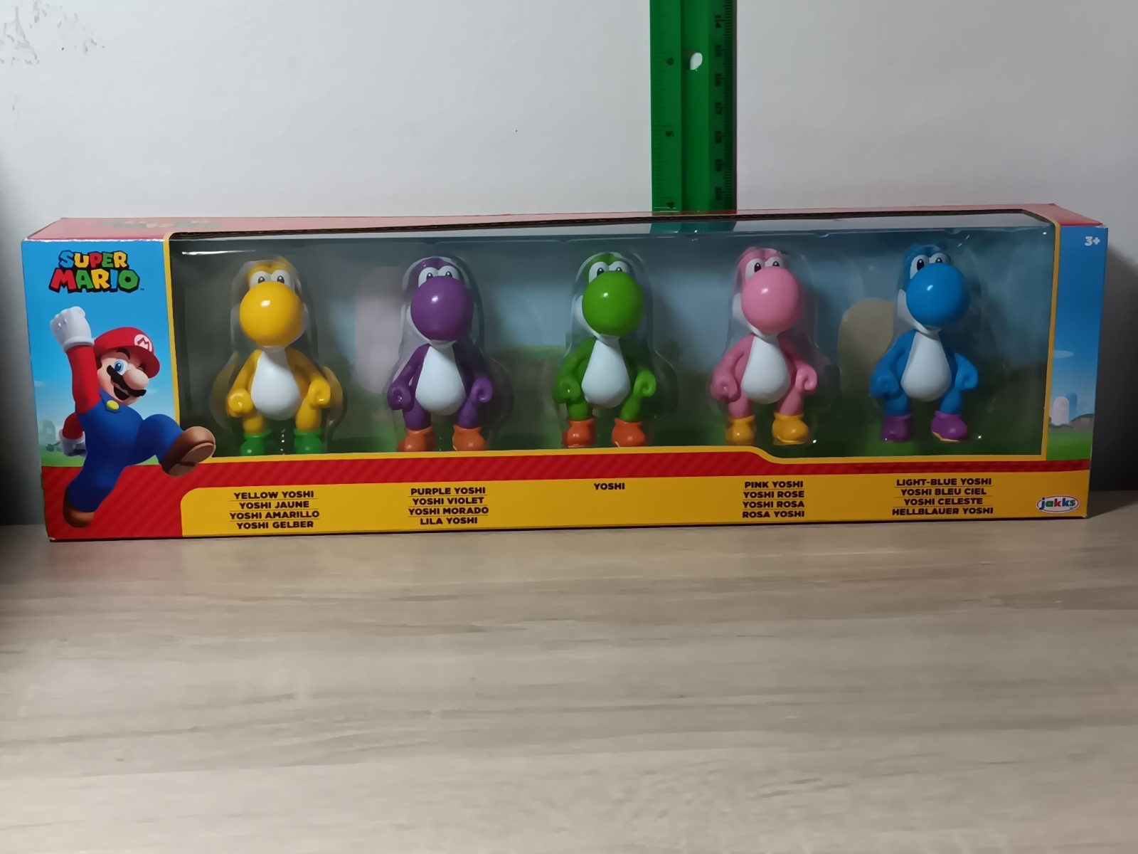 2.5" YOSHI Box Super Mario World of Nintendo Jakks Pink Purple Yellow Light Blue