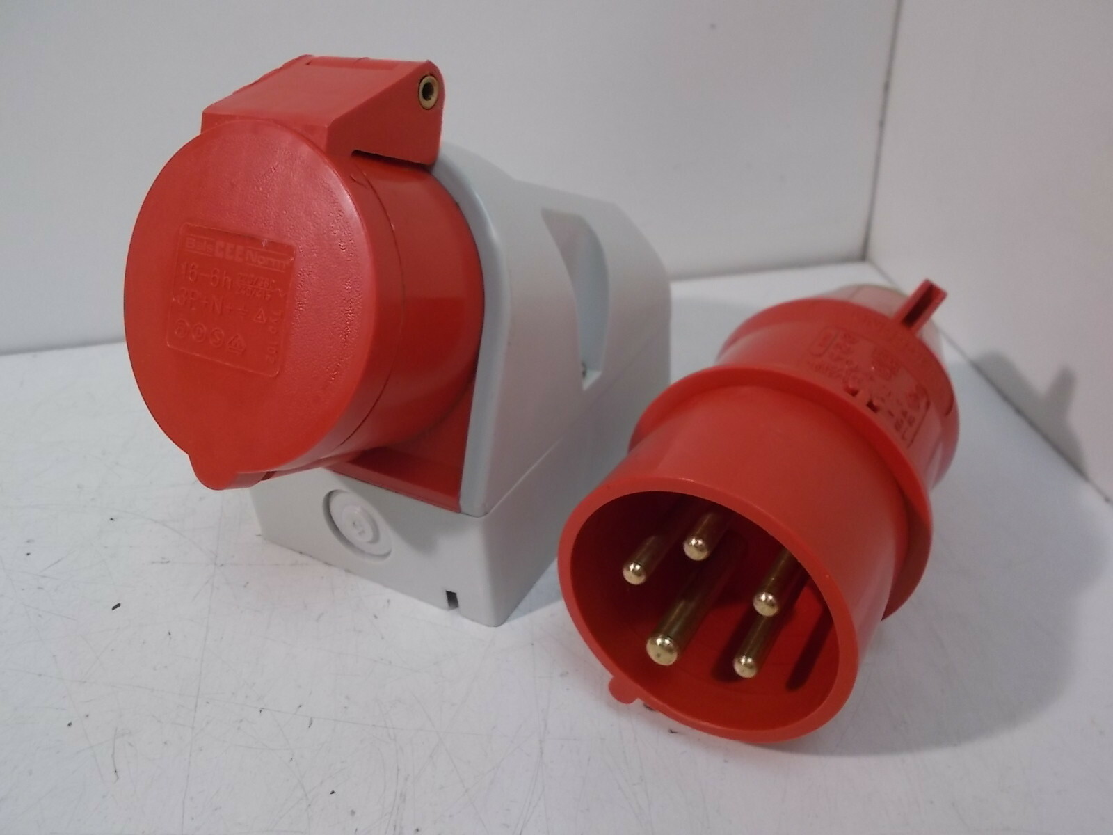 New Bals CEE Norm Type 102 Plug & Socket