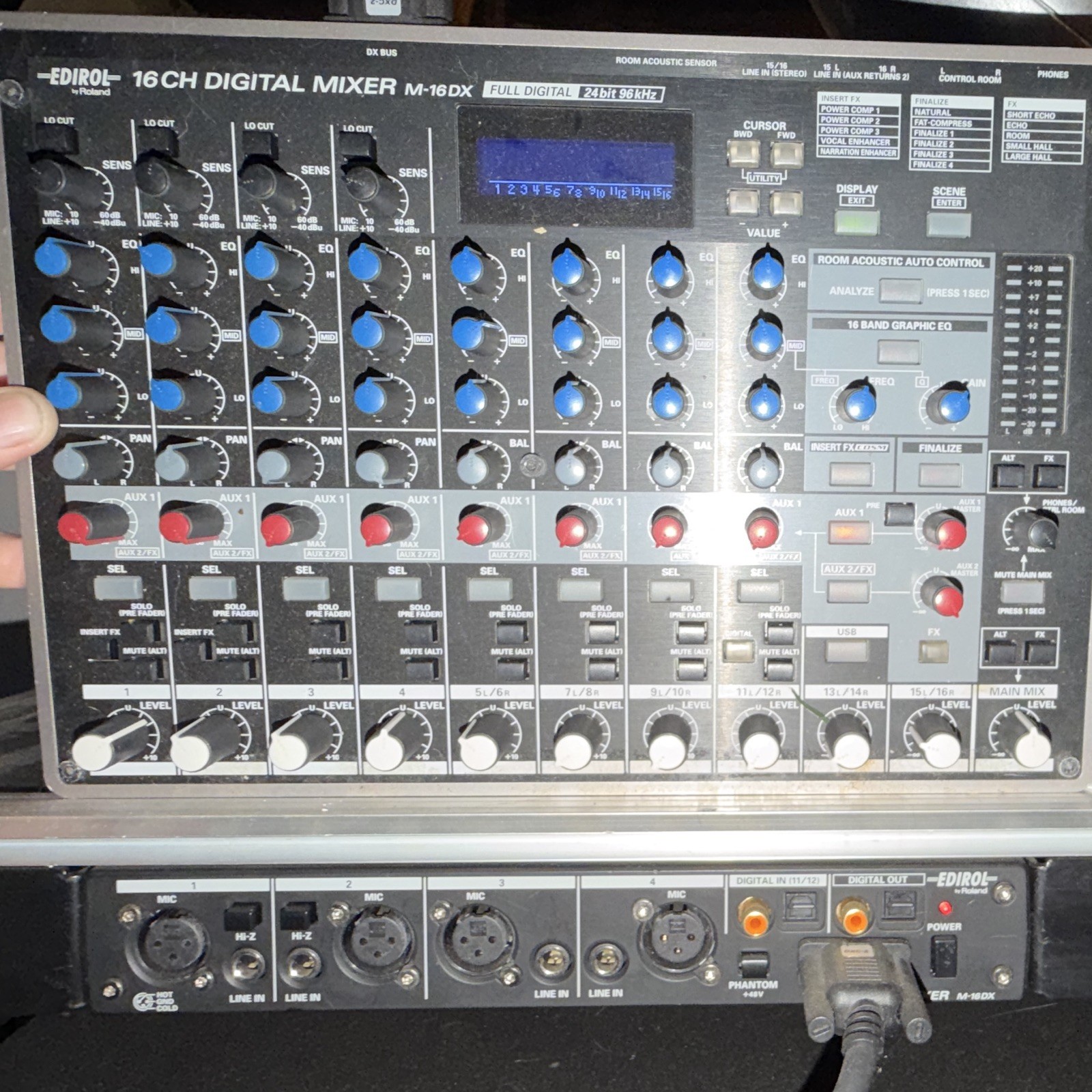 Edirol M-16DX 16-Channel Digital Mixer USB 24-bit/96kHz Phantom Power EQ