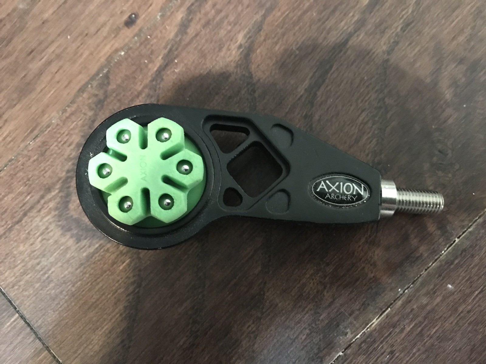Axion Archery Cloud 3" Bow Stabilizer- BLACK