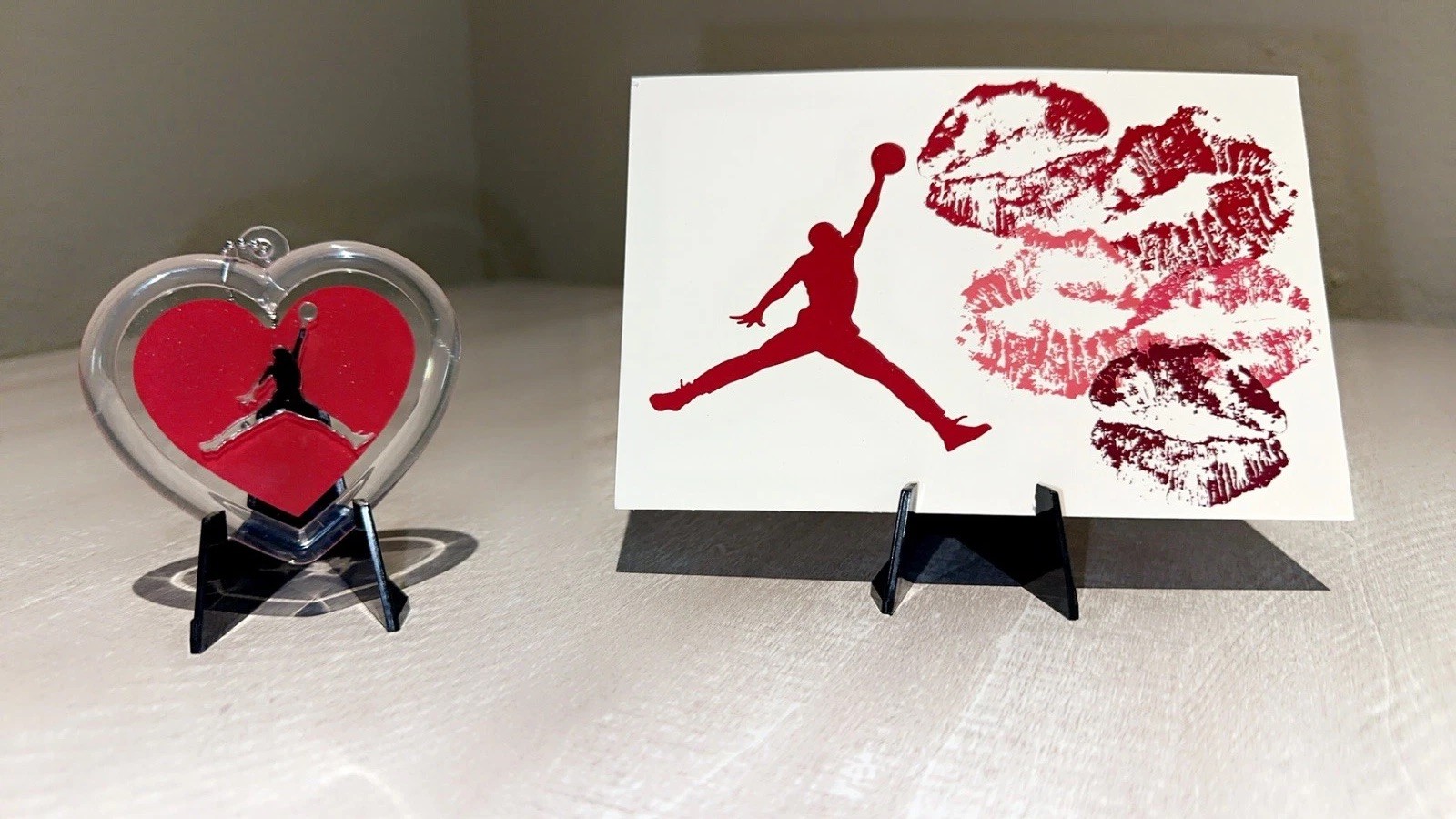 NIKE AIR Max HANG TAG Lot of 2 RETRO 90s Red Orange KEYCHAIN Jordan VDay Vintage