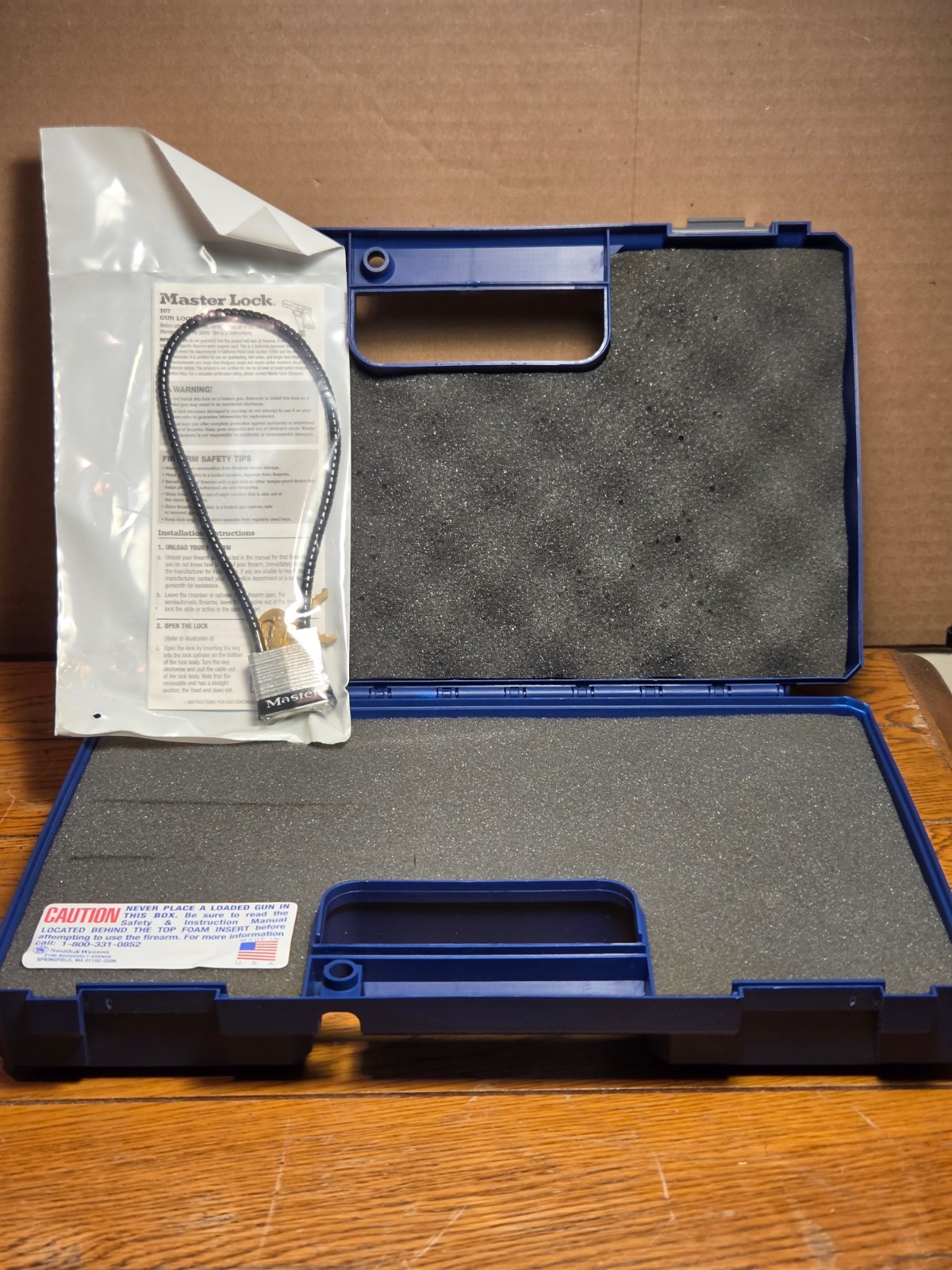 Smith & Wesson .357 Revolver Plastic Pistol Case With Lock.