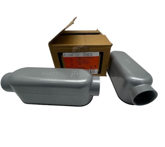 (QTY 2) Bridgeport C-44CG Aluminum Condulet 1 1/4" Straight Side Aluminum