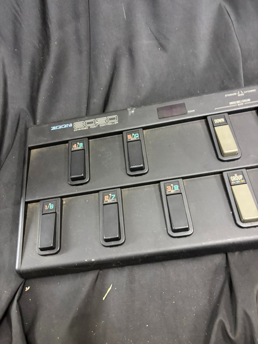 Zoom 9030 Advanced Multi Effects Processor with 8050 Foot Controller Tested