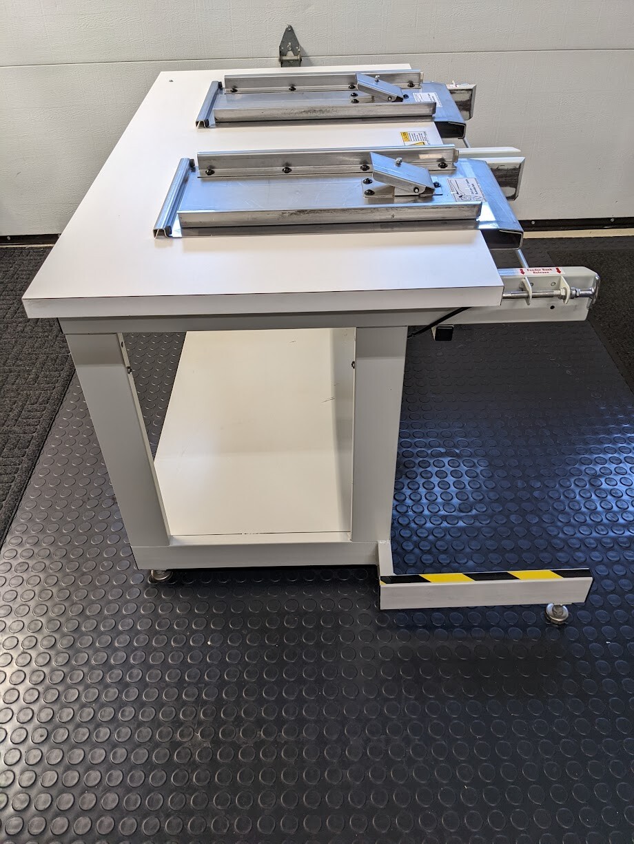 Universal Instruments Genesis Advantis Feeder Bank Change Storage Table 46512310