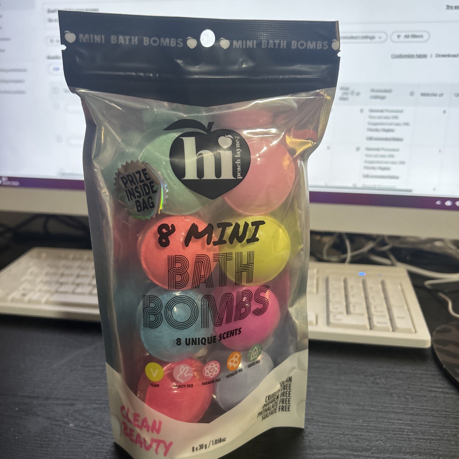 Hi Peach Layne 8 Count Bath Bomb Bag, Multi-Color with Prize, 8 x 1.06oz