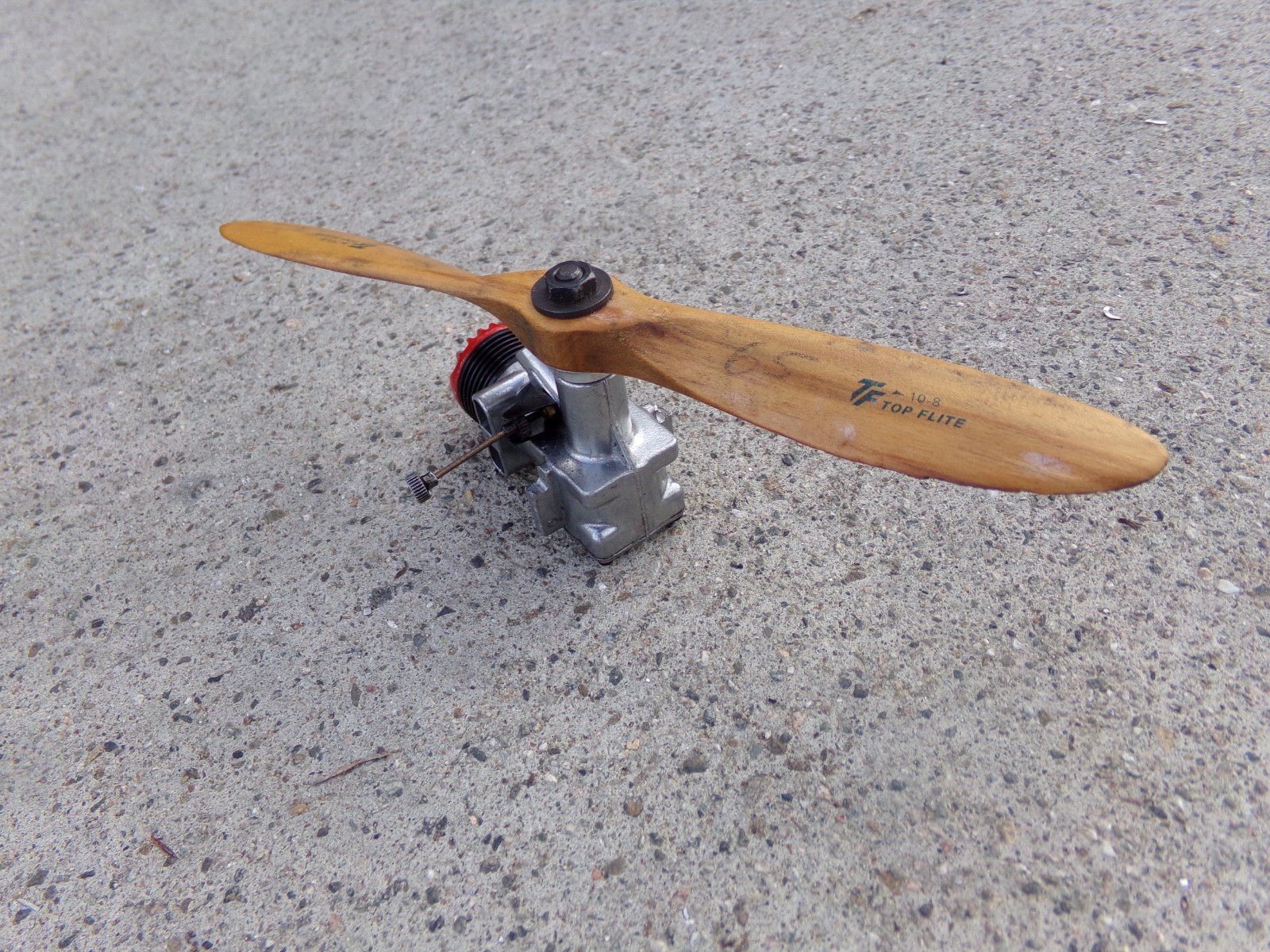 Airplane Engine Model McCoy .40 Red Head Vintage