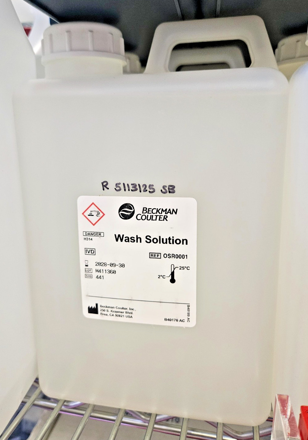 Beckman Coulter AU Systems Wash Solution OSR0001 - 8 Unopened Bottles