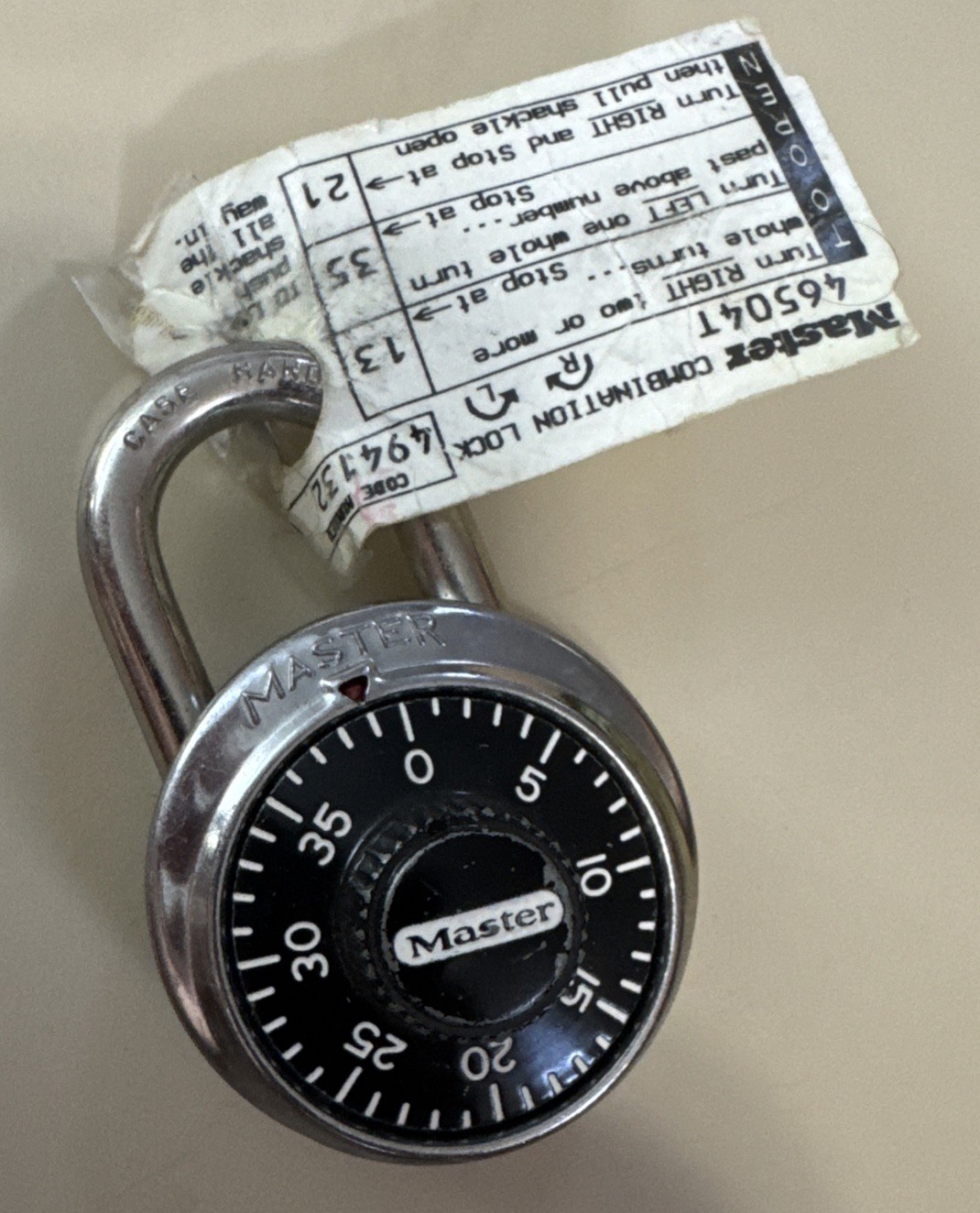 Master Lock Combination Padlock ~ School Gym Work Lockers WORKING with combo tag
