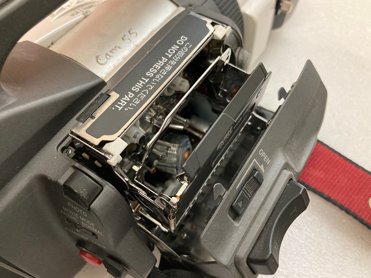 Canon Mini DV Camcorder GL1