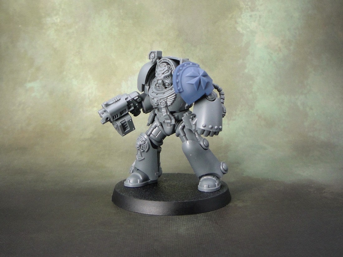 Exterminator Cross Shoulder Pads Vet ST (x5)  - compatible w 40k black templars