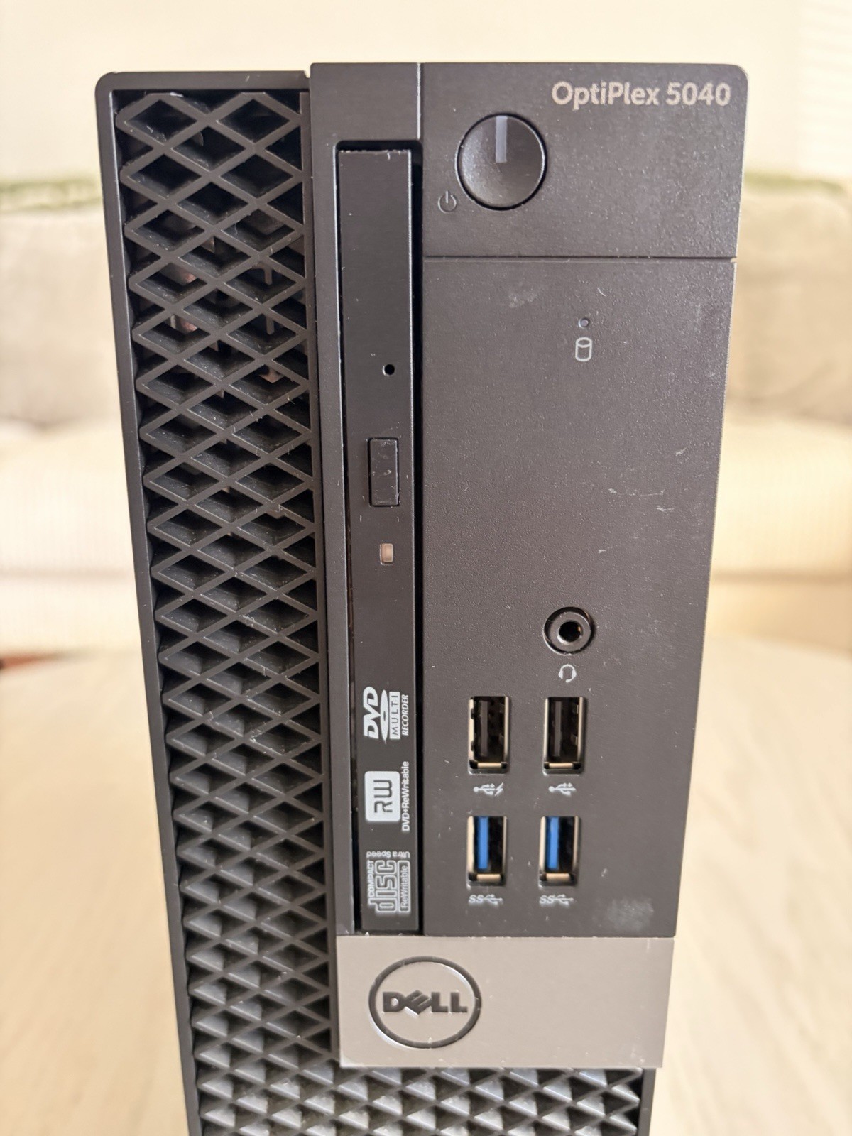 Dell OptiPlex 5040 Small Form Factor Intel i5-6500 3.2GHz 8GB DDR3L 500GB (V5)