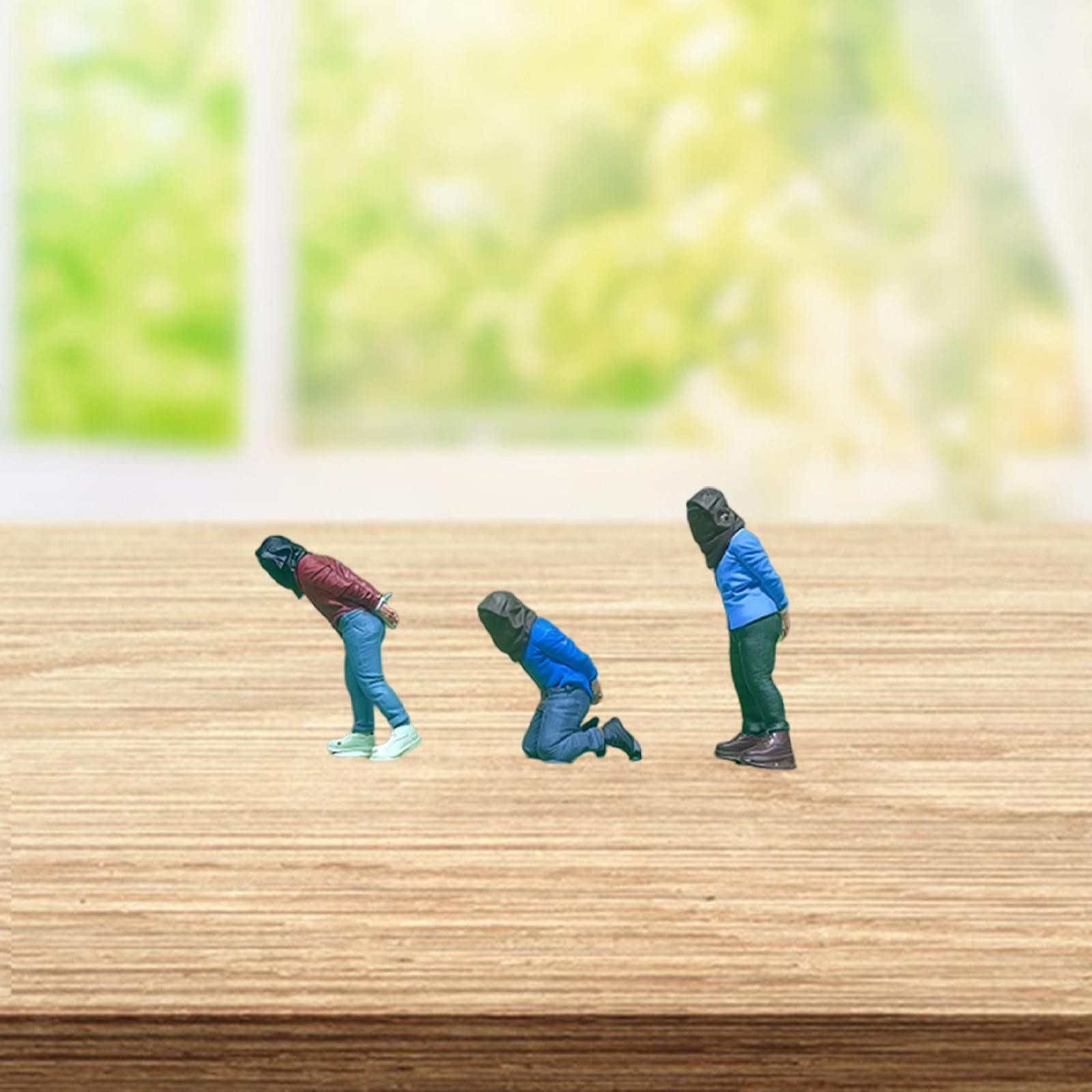 3Pcs 1:64 Scale Hostage Miniature Figures Miniature Scene Models Small