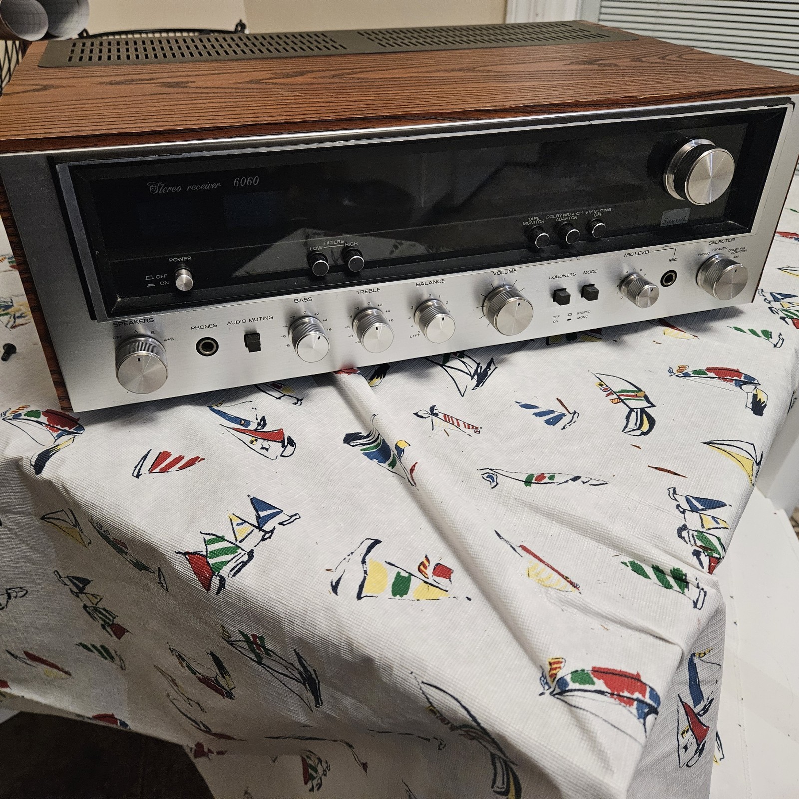 Sansui AM/FM Stereo Receiver - 6060