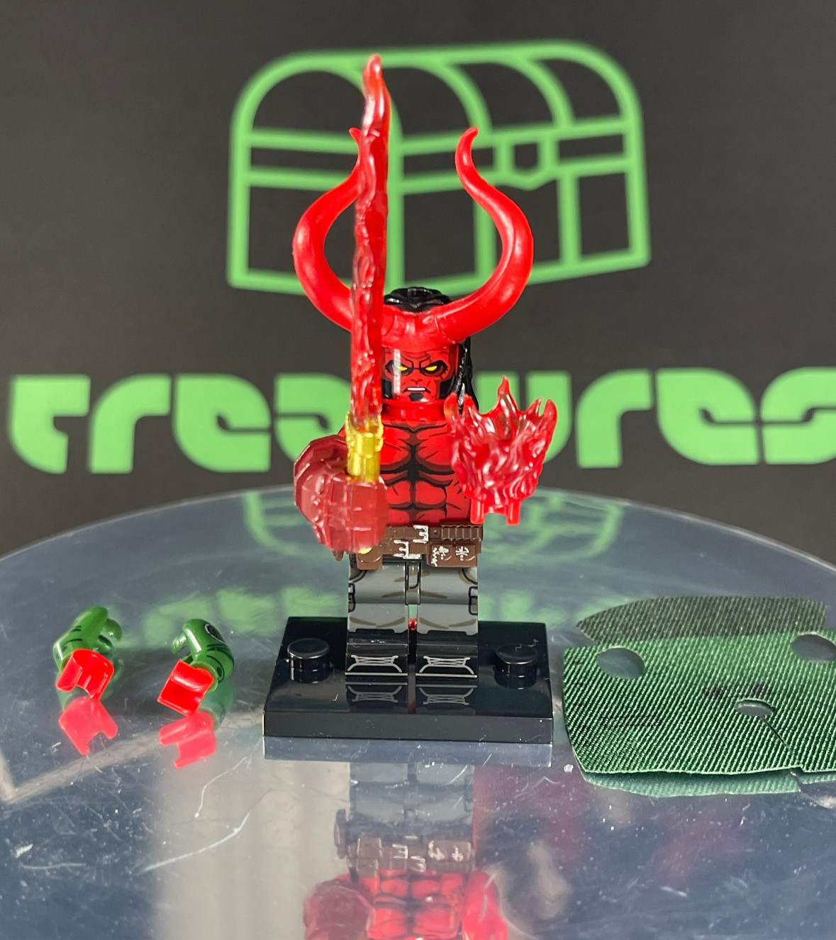 BRAND NEW! BRICK MAN Customs HELLBOY (WITH HORNS) #2 Deluxe MiniFigure SEALED!