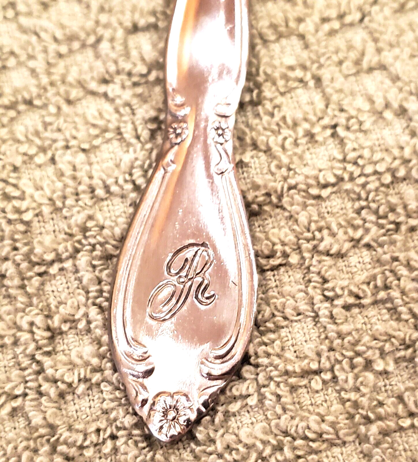 Custom Craft Stainless Steel Flatware Engraved Monogram Letter R Spoon & Knife