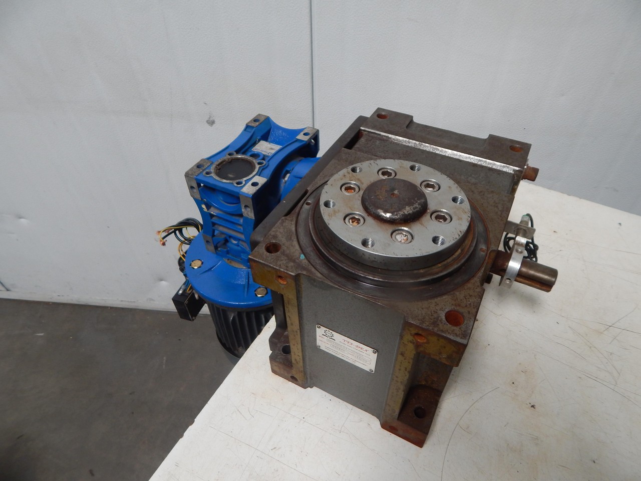 YTS-DEX RU110DFO42702RS3 4 POSITION INDEXING TABLE M0682