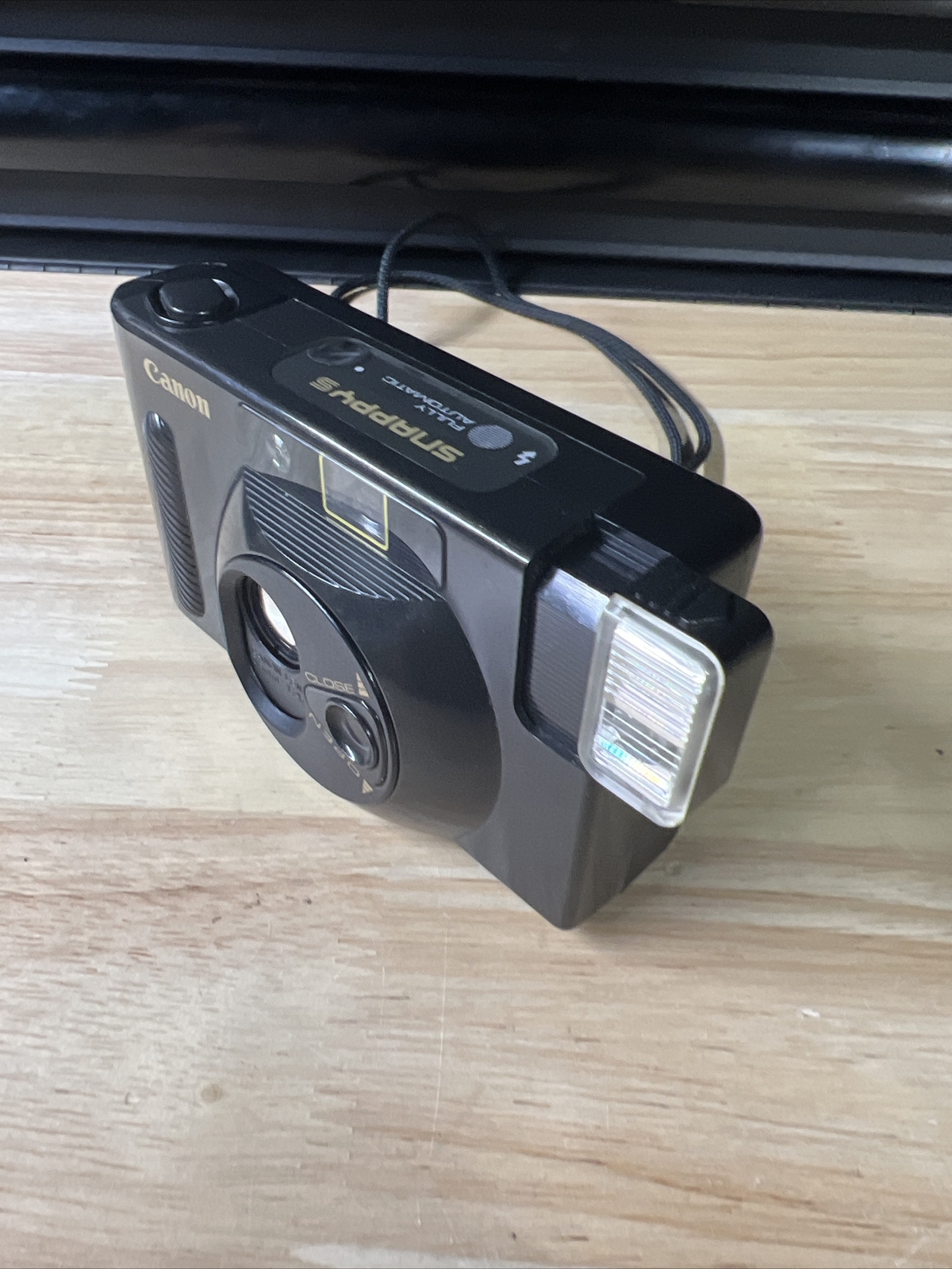 Canon Snappy S Fully Automatic Point & Shoot 35mm Film Camera