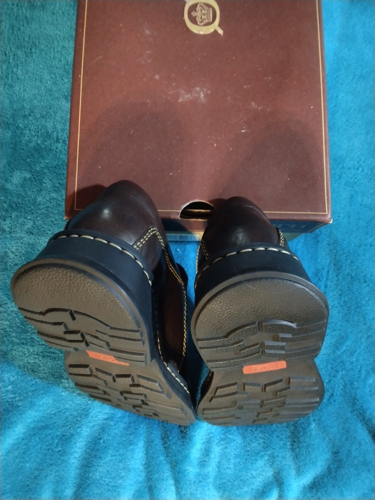 womens born size 8m/w shoes new in box mahogany round toe stable slip on clogs