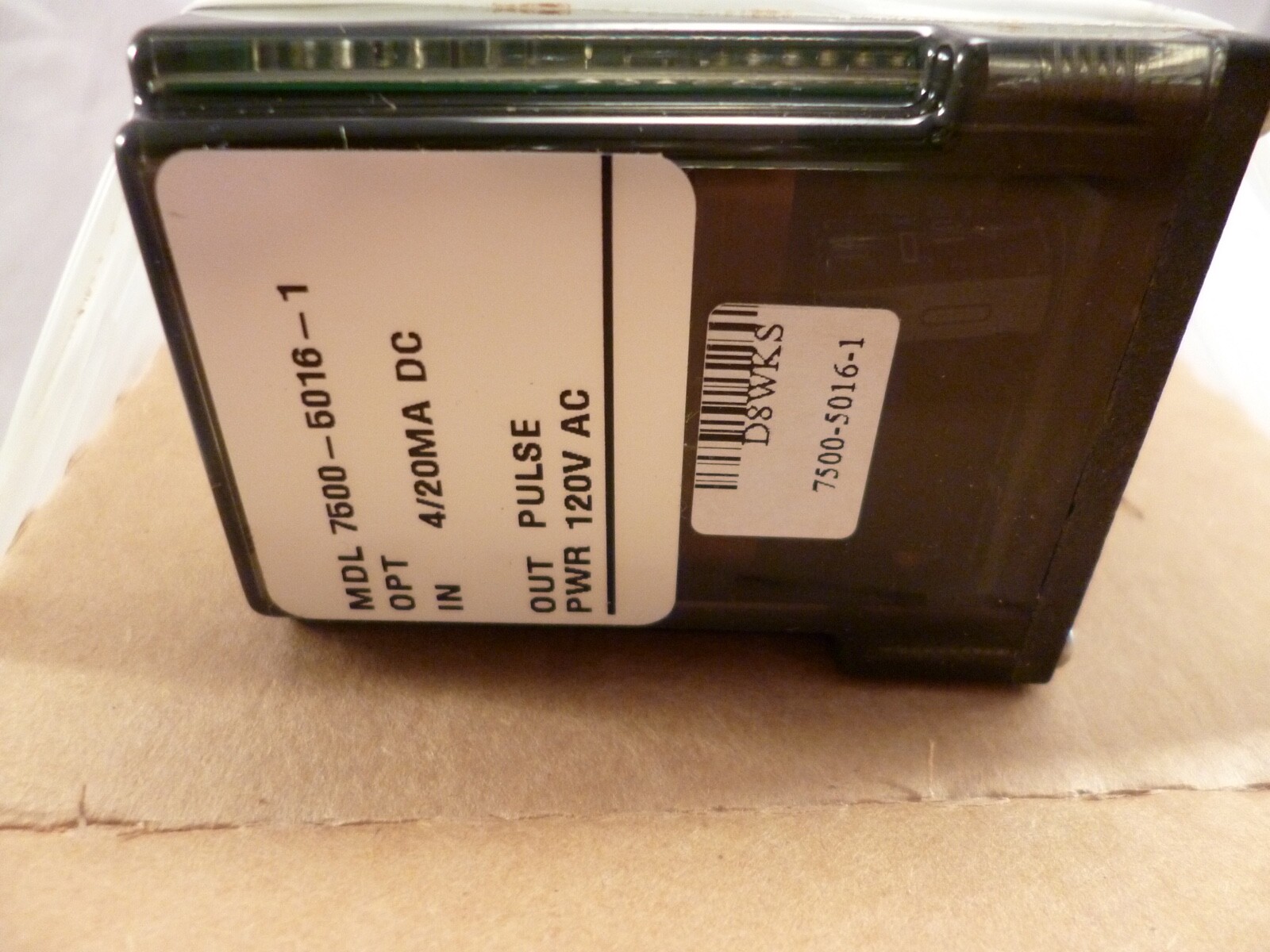 ACTION PAK MODEL 7500-5016-1  DC TO FREQUENCY CONVERTER
