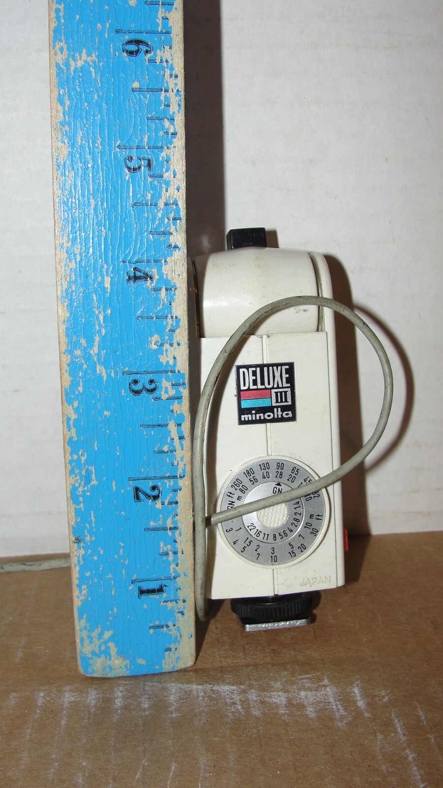 MINOLTA DELUXE 3 CAMERA LIGHT REFLECTOR - UNTESTED
