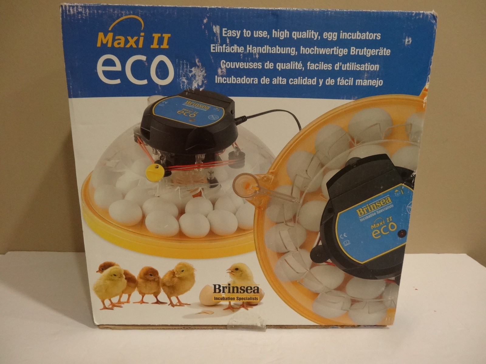 Brinsea Maxi II Eco Manual Egg Incubator with Electronic Control. NEW.