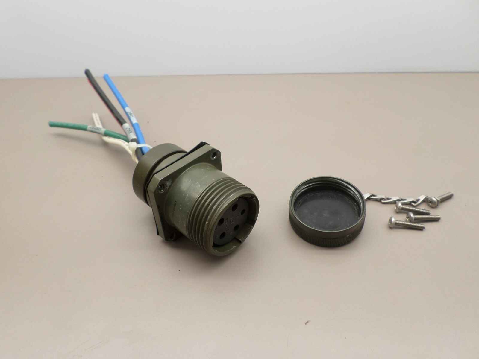 TAW-W062955-1  MIL Spec Circular Socket ( Female ) Connector 5 Position 60A