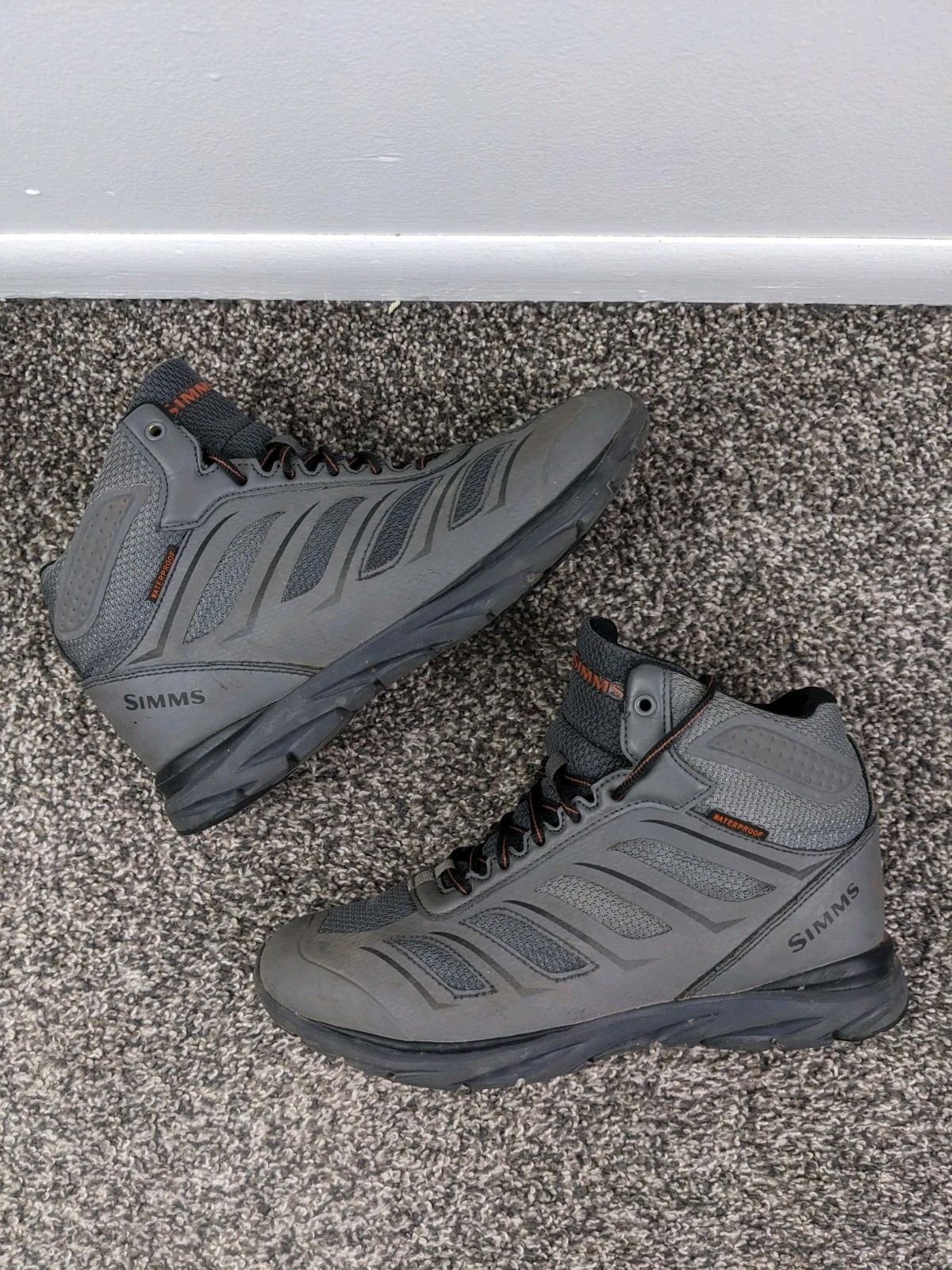 Simms Boots Challenger Mid Deck Shoes Waterproof Gray/Black Men's Size 8