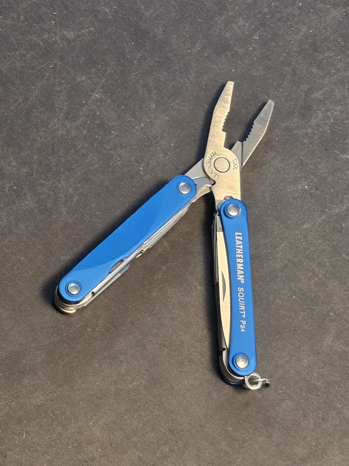 Discontinued Leatherman Squirt PS4 Blue Multitool