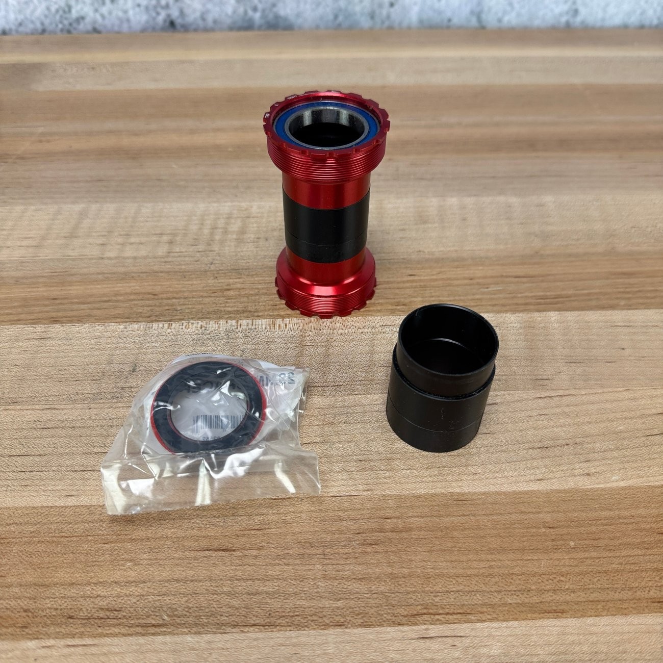 New! Wheels Manufacturing T47/86 Red 86mm-121mm Width Bottom Bracket Sram DUB