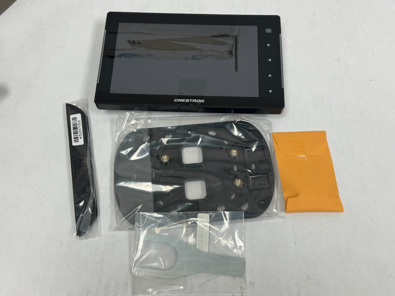 Crestron TSS-752-B-S, 7" Touch Screen Black (6506387)
