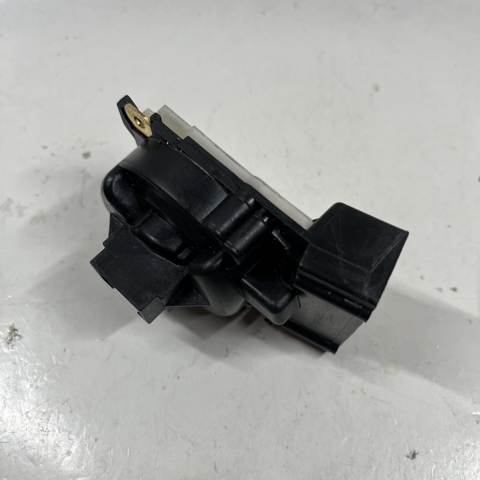 924-869 Ignition Switch Steering Column for Select Models USA Free Shipping