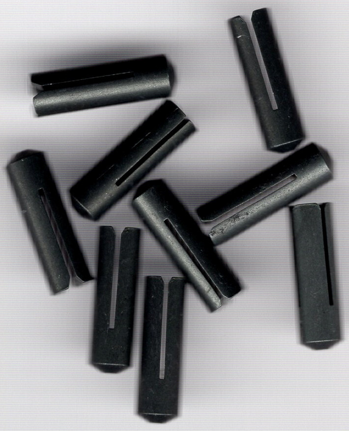GUNMETAL Dart Flight Protectors: 3 per set