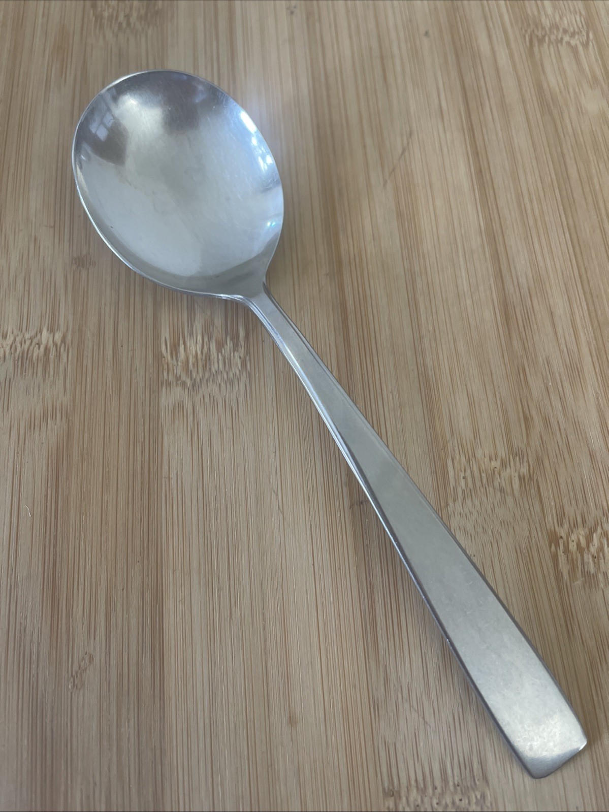 Duchess DCS1 Stainless Beveled Flared Handle Flat Tip ROUND SPOON 7 1/8"