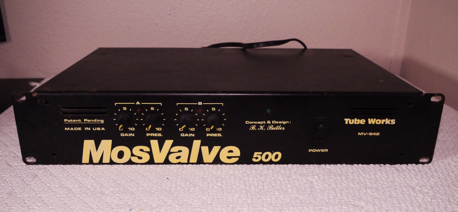 Tube Works MosValve 500 Stereo Rack Mountable Power Amplifier 250W  -  READ