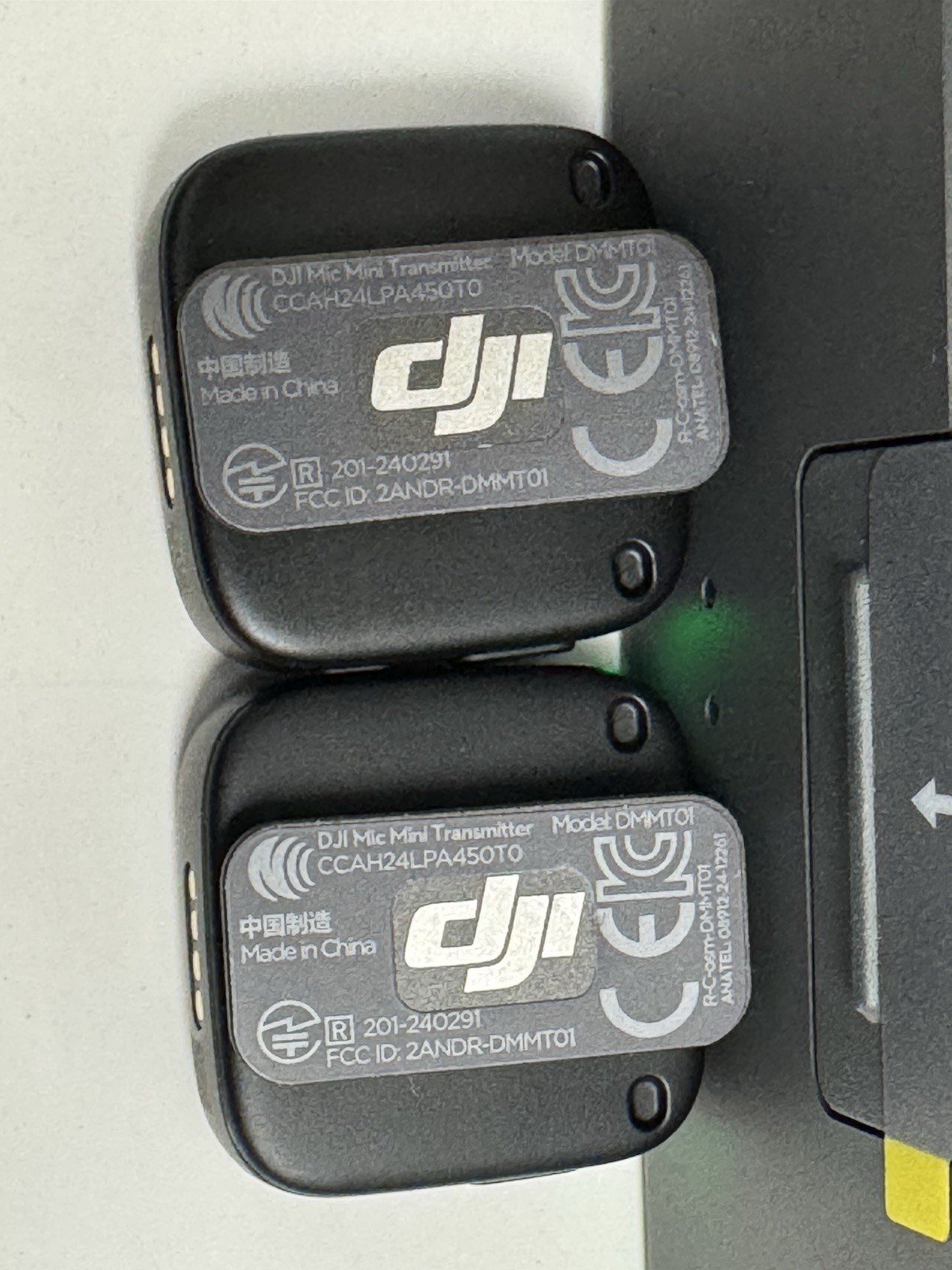 DJI Mic Mini TRANSMITTER X 2 - CHARGING CASE - WINDSCREEN X 2-