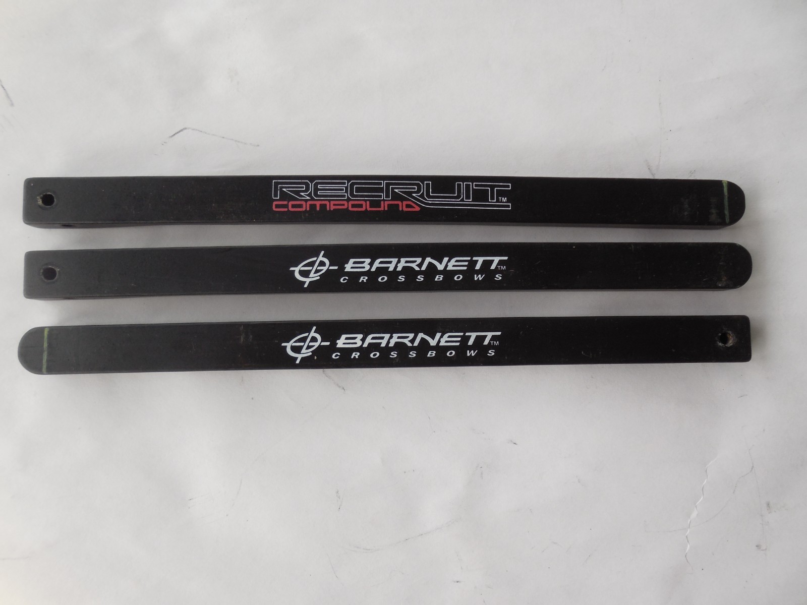 3 BLACK BARNETT RECRUIT COMPOUND CROSSBOW 150 LB  LIMBS