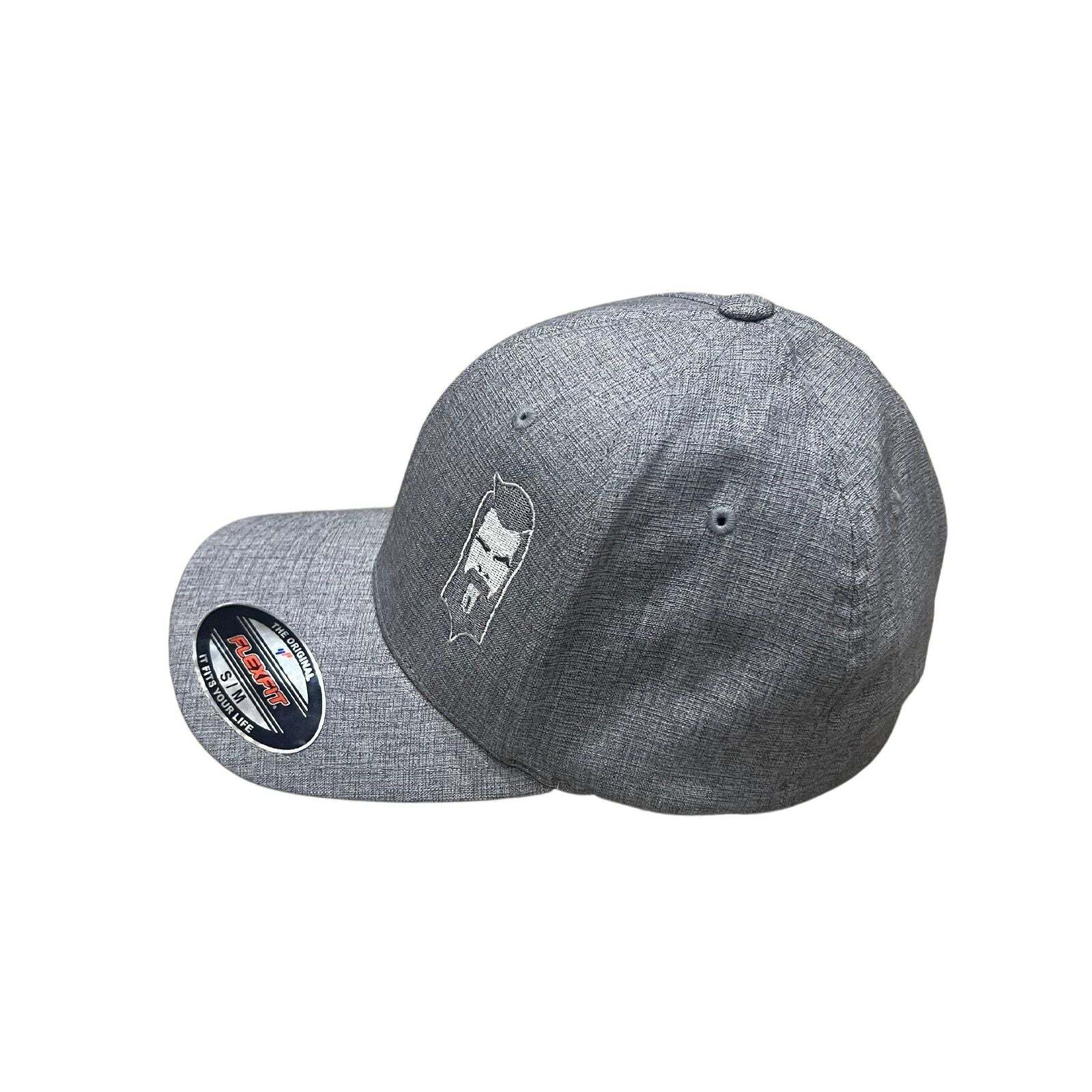 THIGHBRUSH® - FlexFit Hat - Heather Grey and White