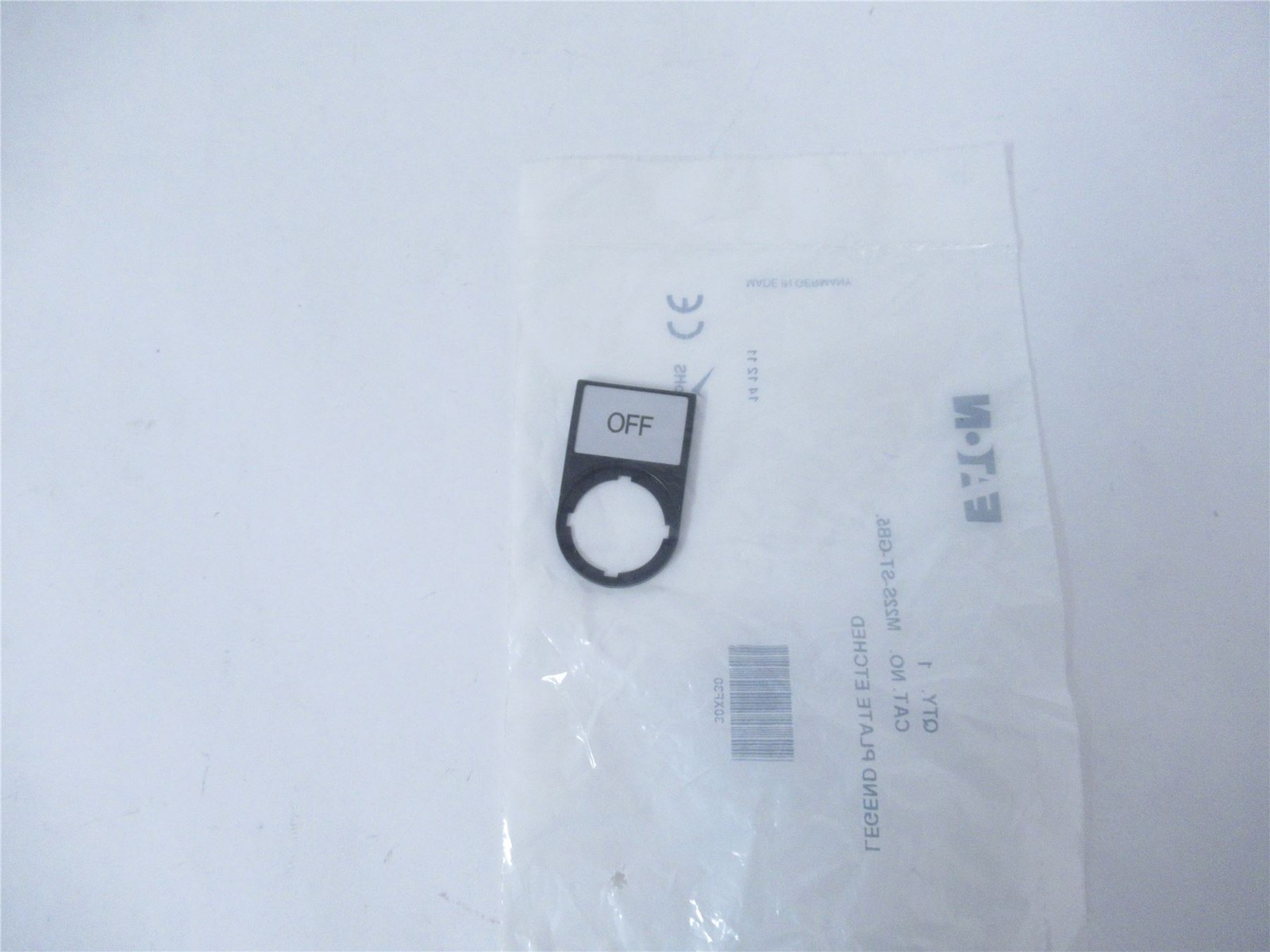 240392 New In Box; Eaton M22S-ST-GB5 Legend Plate - "OFF" 22 mm