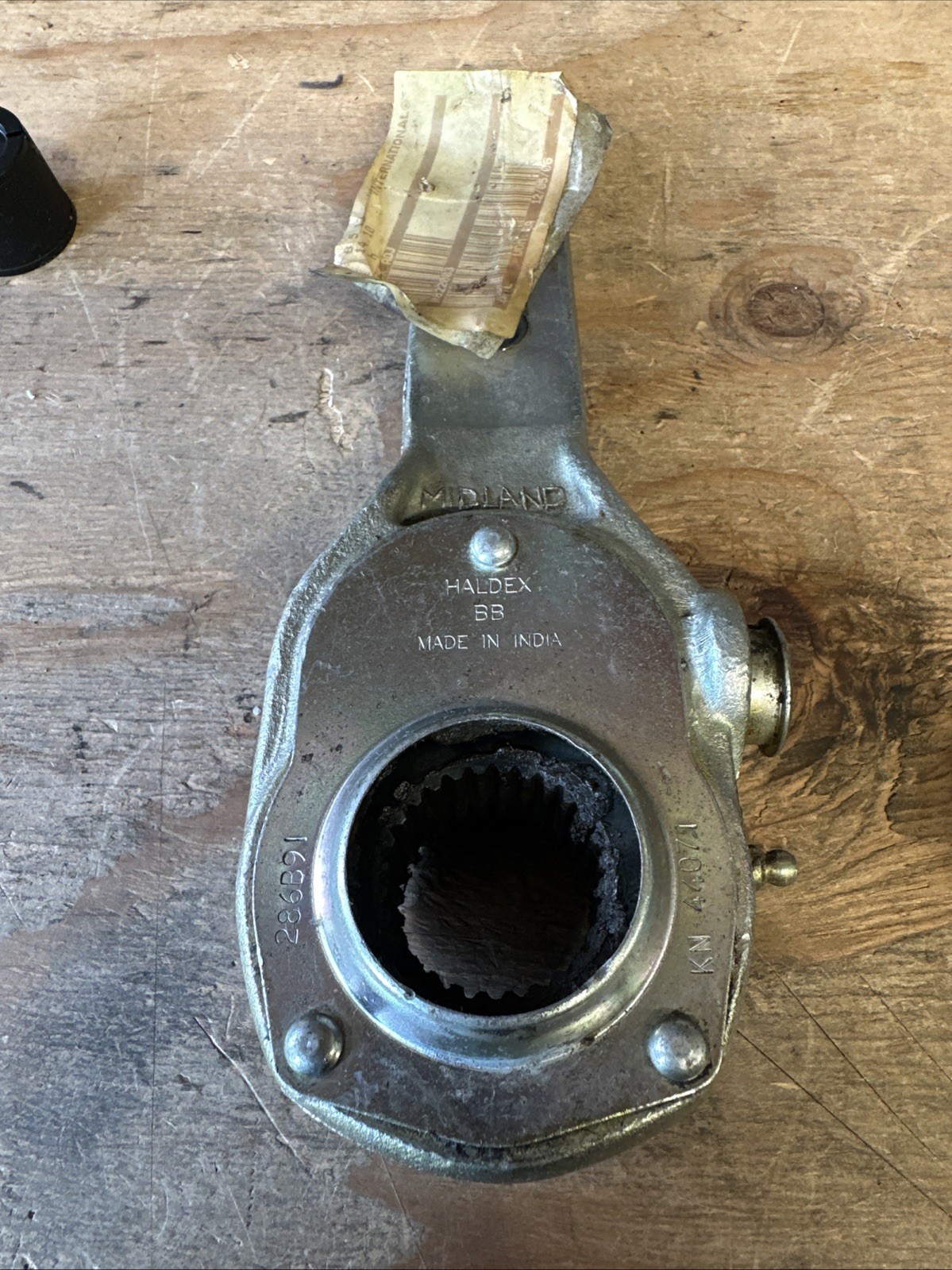 MANUAL SLACK ADJUSTER 5IN-6IN  134.2840   R822003