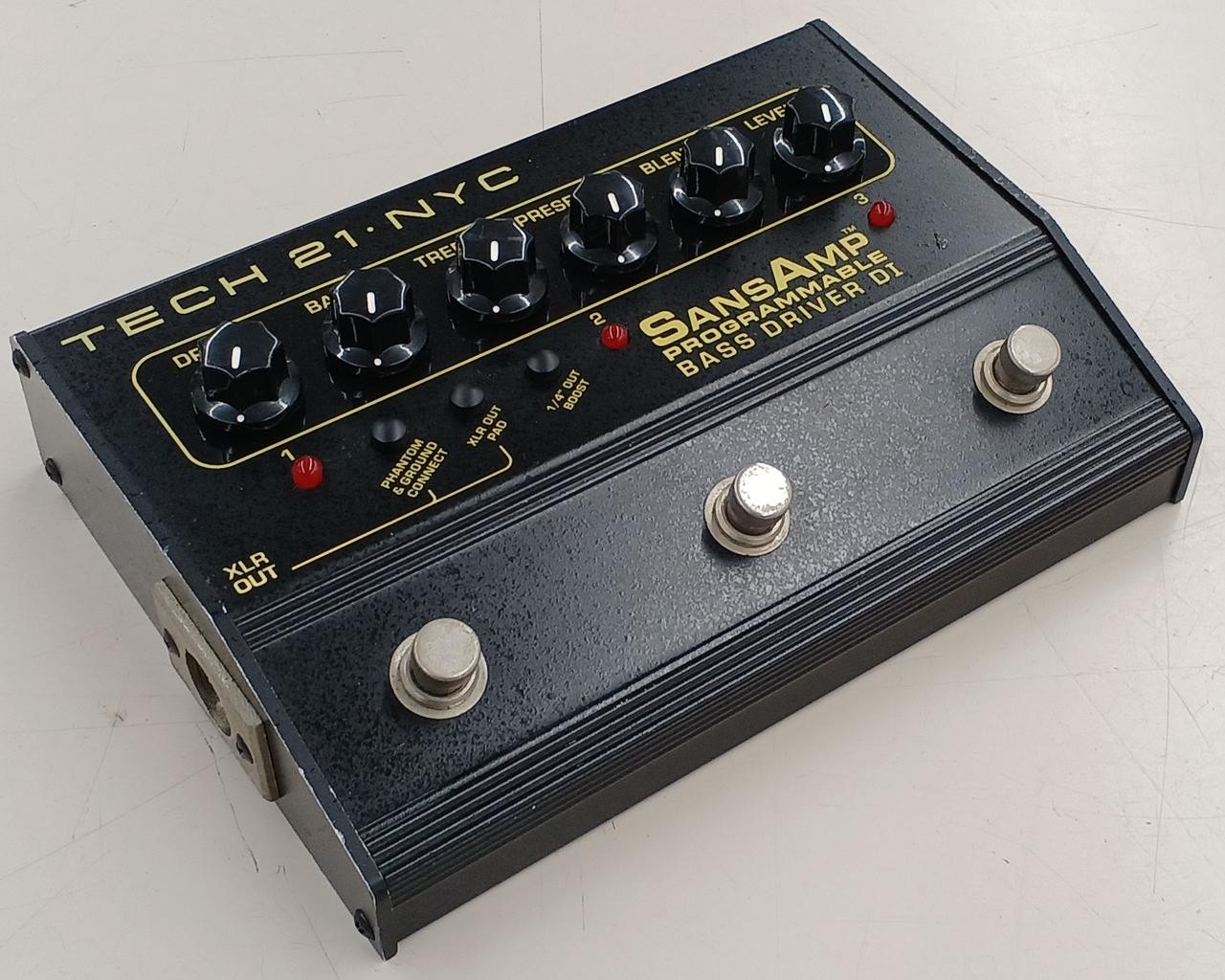 TECH 21 Sans Programmable Bass Drive Preamp Pedal Used