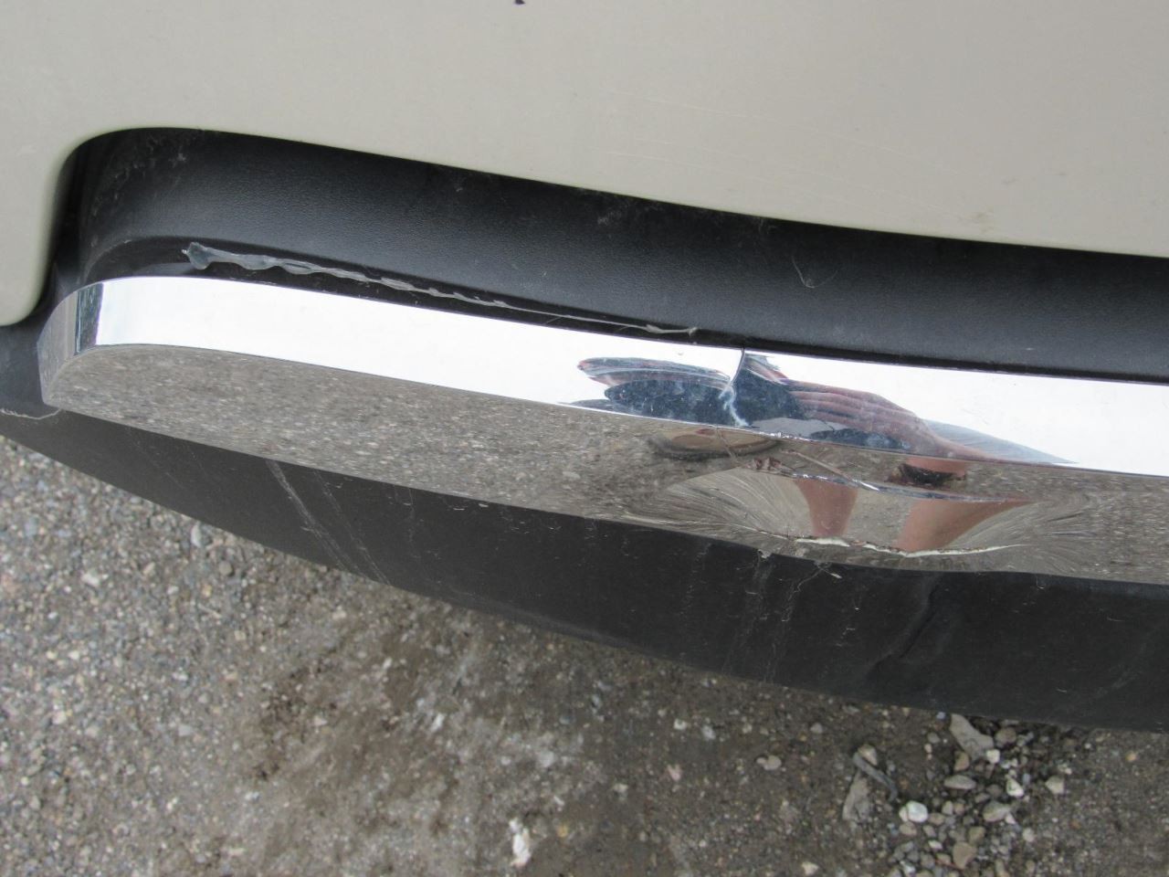 ACADIA 2011 Glove Box 1039416