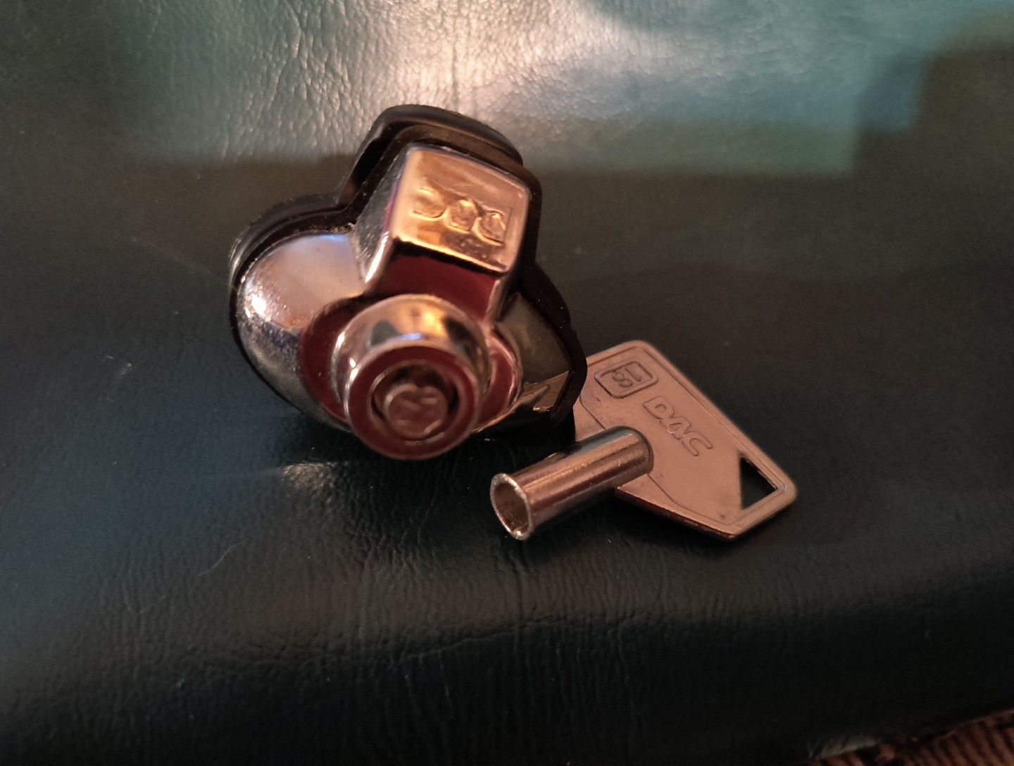 DOC Technologies Gunmaster Metal Trigger Lock. Fits Most Guns And Rifles.