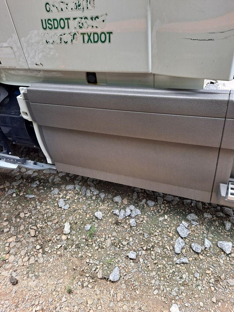 For 2014 VOLVO VNL SIDE FAIRING Left ,  GA